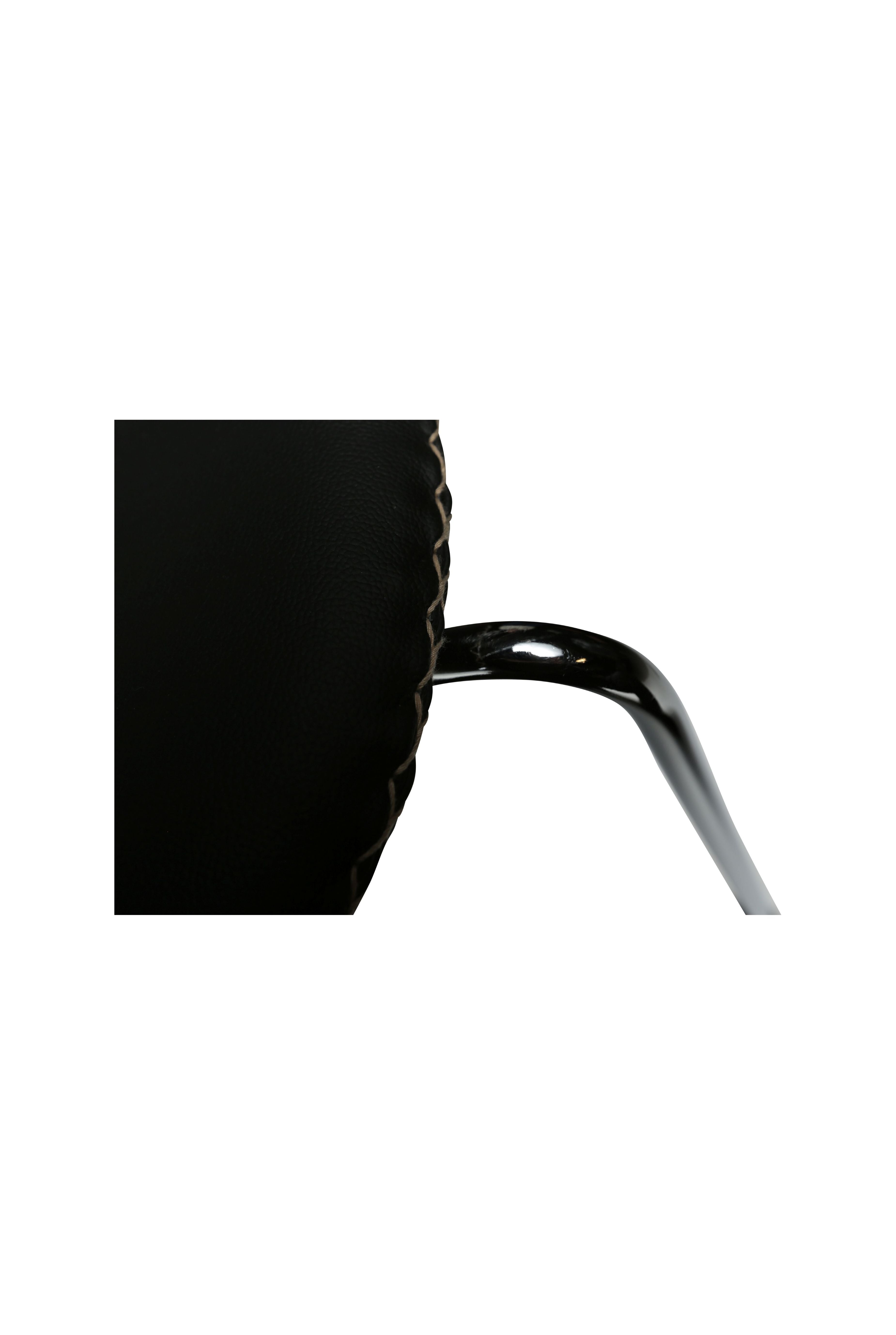 Flair Spisestol i skinn - chrome ben